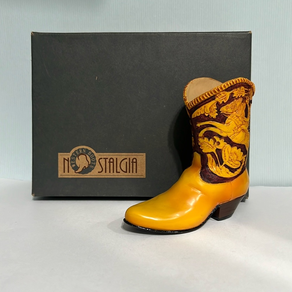 Nostalgia Miniature Western Cowboy Boot Figurine